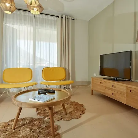 Olivia Sports And Sea *