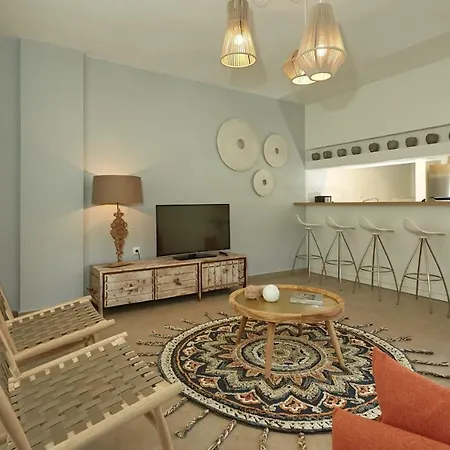 Olivia Sports And Sea Willa