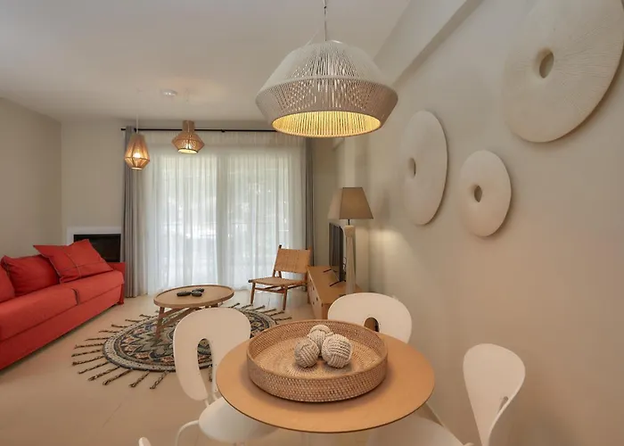 Olivia Sports And Sea * Птелеос