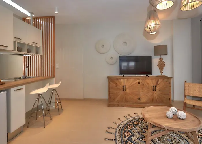 Olivia Sports And Sea